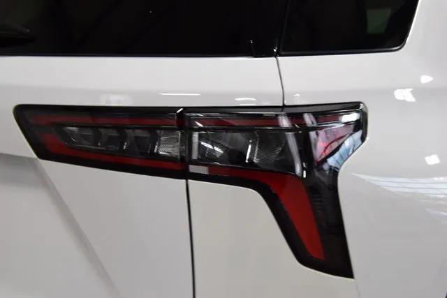 Photo of 2026 Summit White Chevrolet Equinox