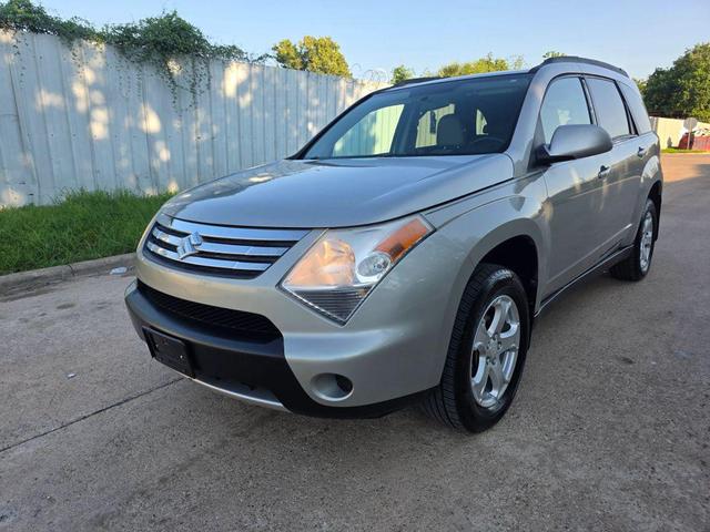 Photo of 2008 Magestic Silver Suzuki XL7