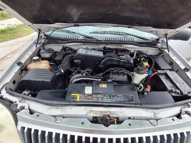 Photo of 2002 Silver Mercury Mountaineer