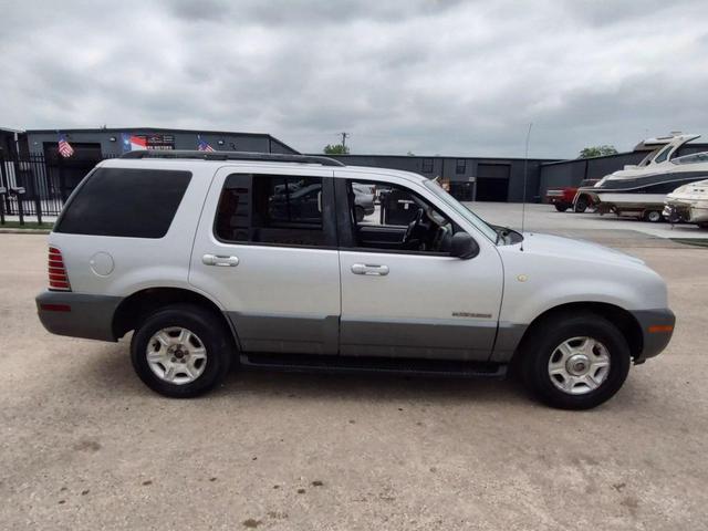 Photo of 2002 Silver Mercury Mountaineer