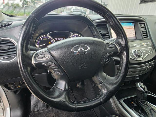 Photo of 2017 Liquid Platinum INFINITI QX60