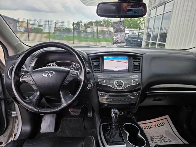 Photo of 2017 Liquid Platinum INFINITI QX60