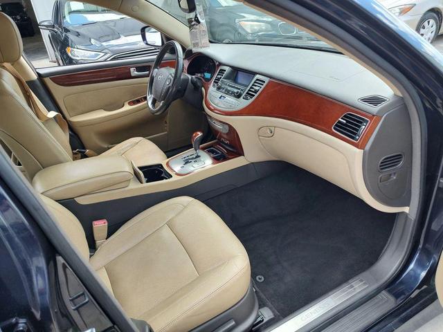Photo of 2012 Twilight Blue Pearl Hyundai Genesis