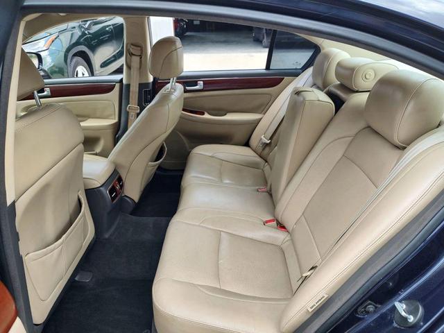 Photo of 2012 Twilight Blue Pearl Hyundai Genesis