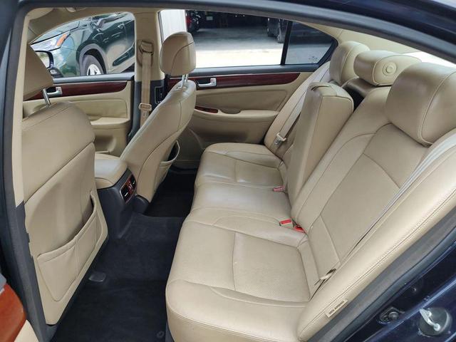 Photo of 2012 Twilight Blue Pearl Hyundai Genesis