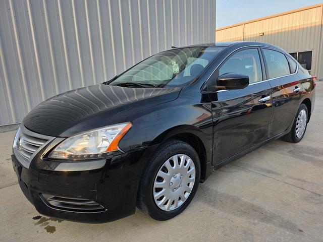 Photo of 2014 Super Black Nissan Sentra