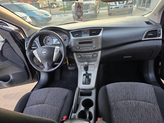 Photo of 2014 Super Black Nissan Sentra