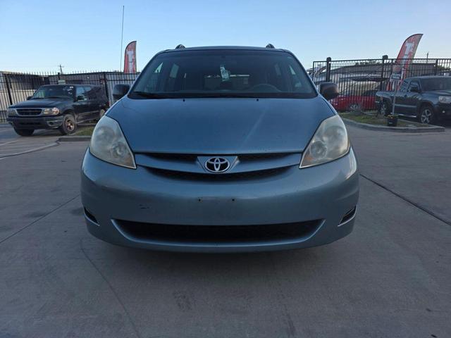 Photo of 2009 Blue Mirage Metallic Toyota Sienna
