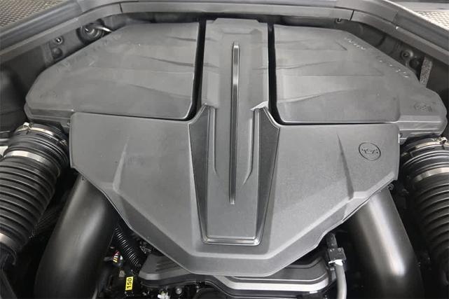 Photo of 2025 White Genesis GV80