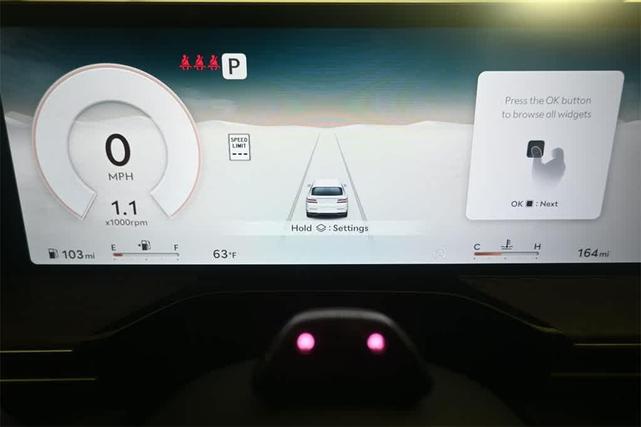 Photo of 2025 White Genesis GV80