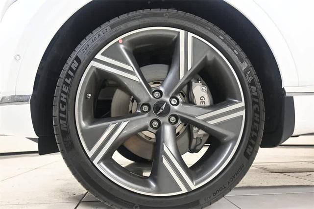 Photo of 2025 White Genesis GV80