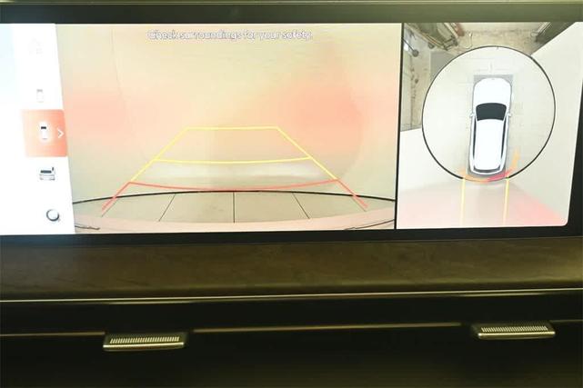 Photo of 2025 White Genesis GV80
