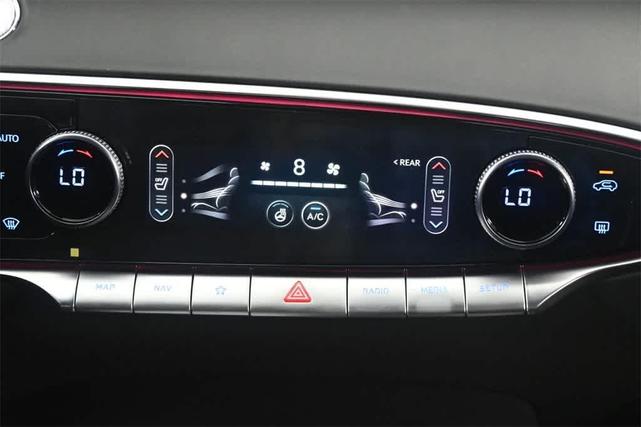 Photo of 2025 White Genesis GV70