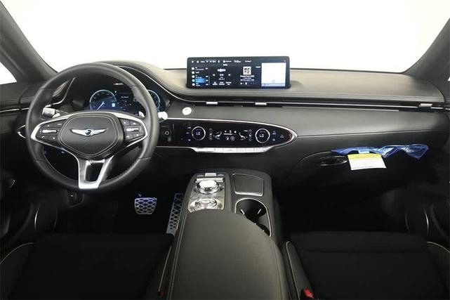 Photo of 2025 White Genesis GV70
