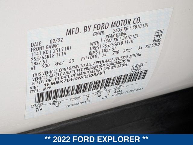 Photo of 2022 STAR WHITE MET TRI-COAT Ford Explorer