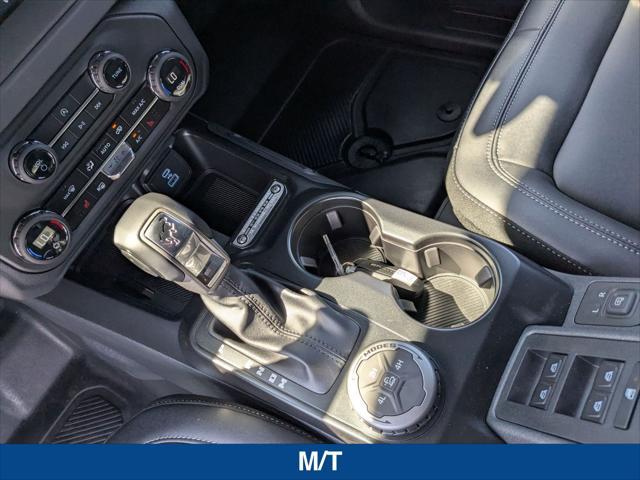 Photo of 2025 VELOCITY BLUE METALLIC Ford Bronco