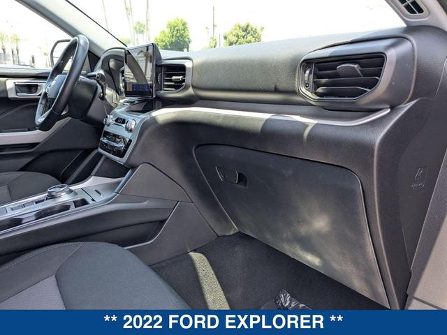 Photo of 2022 CARBONIZED GRAY METALLIC Ford Explorer
