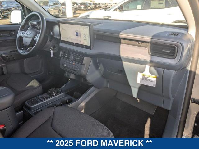 Photo of 2025 OXFORD WHITE Ford Maverick