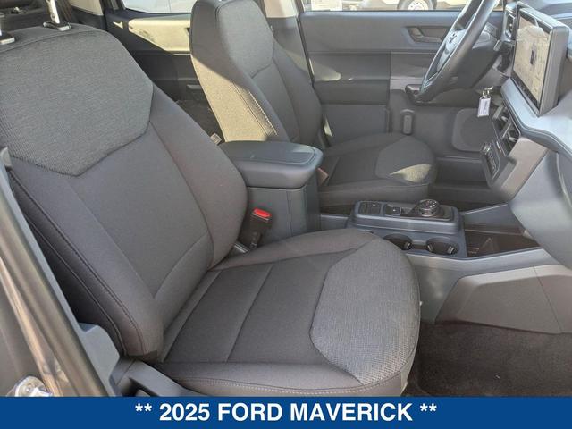 Photo of 2025 OXFORD WHITE Ford Maverick