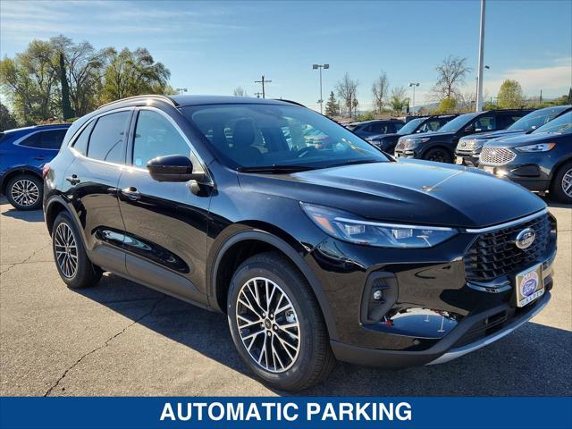 Photo of 2023 Agate Black Metallic Ford Escape PHEV