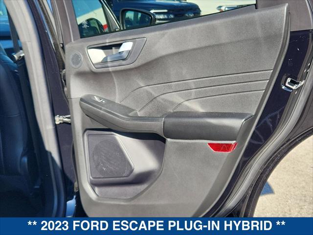 Photo of 2023 Agate Black Metallic Ford Escape PHEV