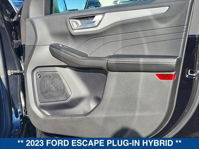 Photo of 2023 Agate Black Metallic Ford Escape PHEV