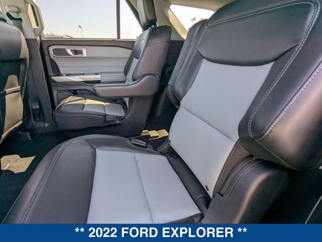Photo of 2022 Agate Black Metallic Ford Explorer