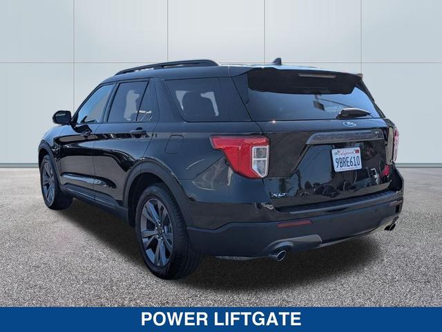 Photo of 2022 Agate Black Metallic Ford Explorer