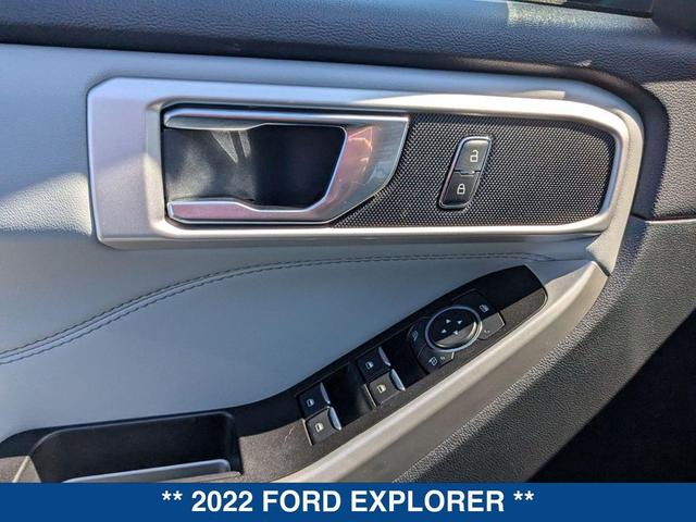 Photo of 2022 Agate Black Metallic Ford Explorer