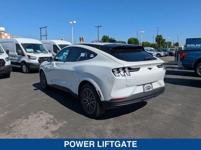 Photo of 2025 STAR WHITE METALLIC Ford Mustang Mach-E
