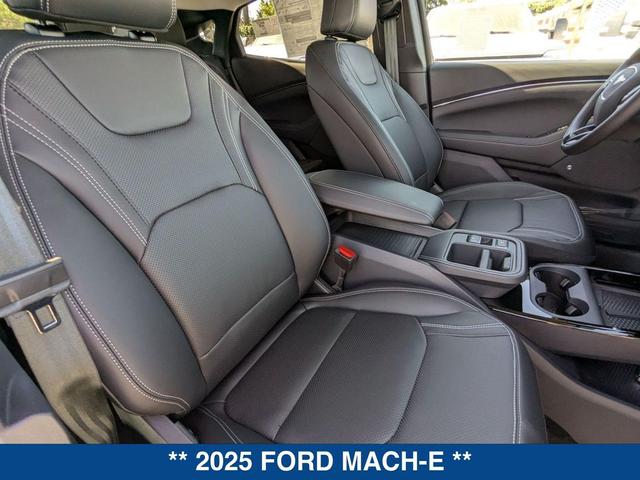 Photo of 2025 STAR WHITE METALLIC Ford Mustang Mach-E