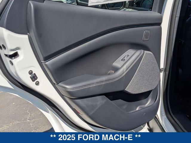 Photo of 2025 STAR WHITE METALLIC Ford Mustang Mach-E