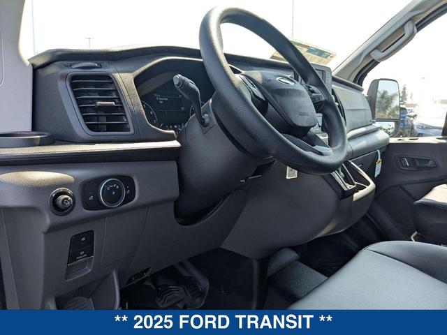 Photo of 2025 OXFORD WHITE Ford Transit-250