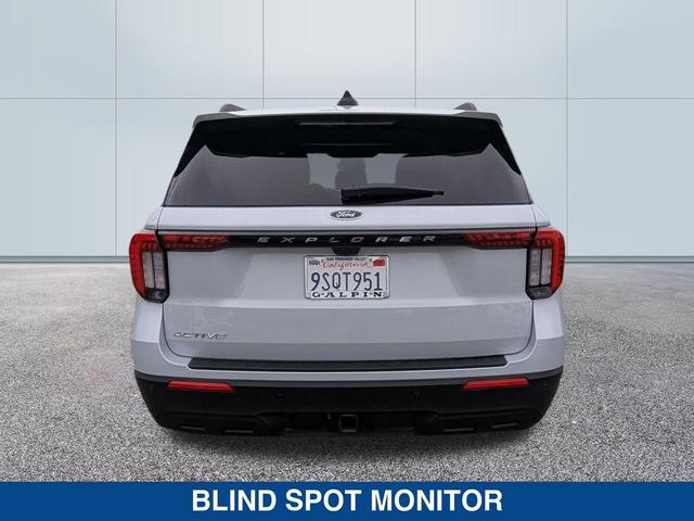 Photo of 2025 SPACE WHITE METALLIC Ford Explorer