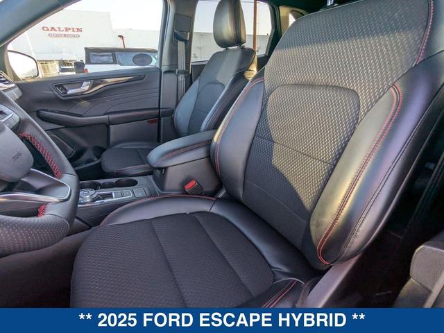 Photo of 2025 AGATE BLACK METALLIC Ford Escape