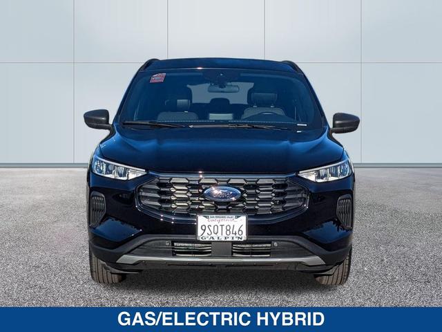 Photo of 2025 AGATE BLACK METALLIC Ford Escape
