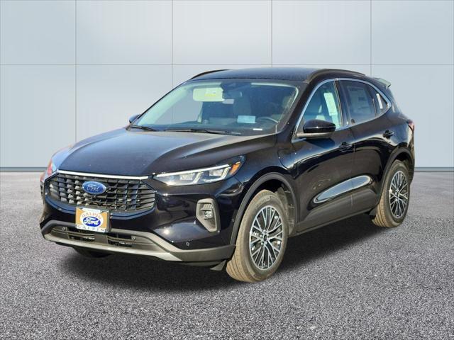 Photo of 2023 Agate Black Metallic Ford Escape PHEV
