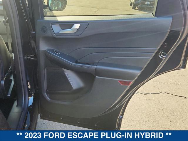Photo of 2023 Agate Black Metallic Ford Escape PHEV