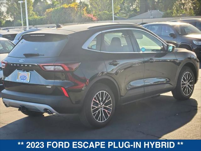 Photo of 2023 Agate Black Metallic Ford Escape PHEV