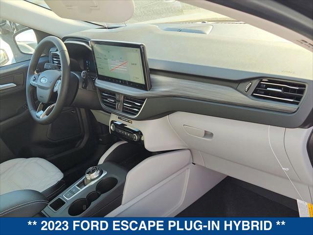 Photo of 2023 Agate Black Metallic Ford Escape PHEV