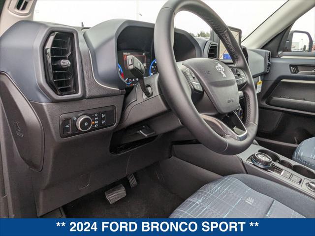 Photo of 2024 HOT PEPPER RED METALLIC TC Ford Bronco Sport