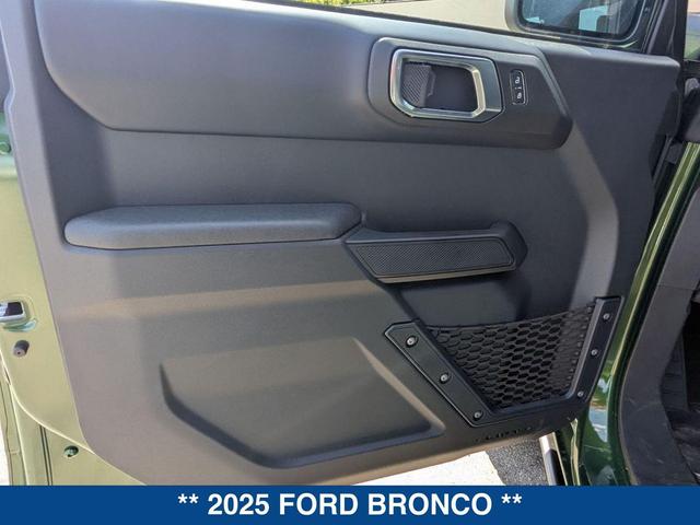 Photo of 2025 ERUPTION GREEN METALLIC Ford Bronco