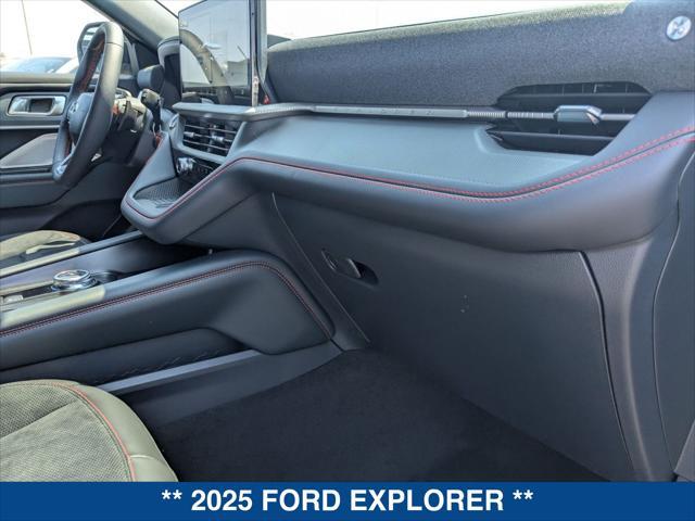 Photo of 2025 CARBONIZED GRAY METALLIC Ford Explorer