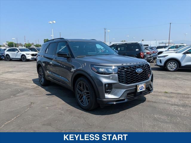 Photo of 2025 CARBONIZED GRAY METALLIC Ford Explorer