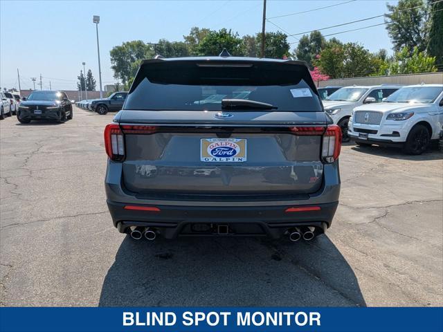 Photo of 2025 CARBONIZED GRAY METALLIC Ford Explorer