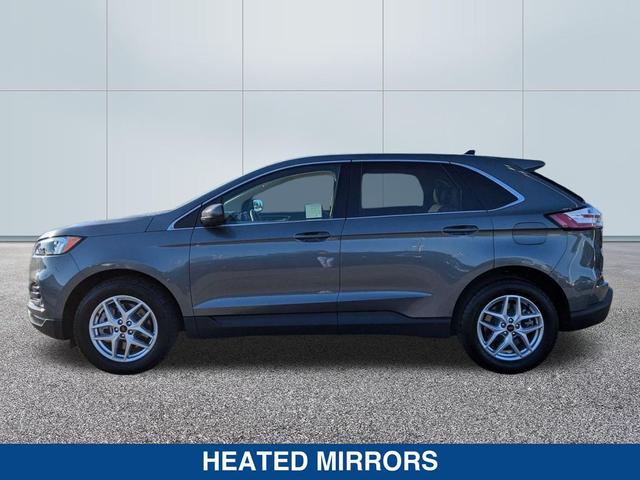 Photo of 2023 CARBONIZED GRAY Ford Edge
