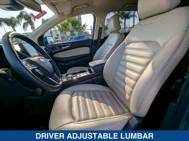 Photo of 2023 CARBONIZED GRAY Ford Edge