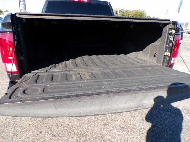 Photo of 2015 Brilliant Black Crystal Pearlcoat RAM 1500