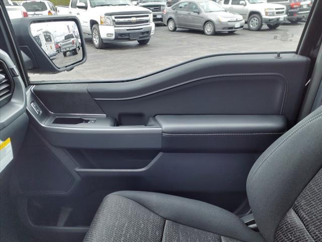 Photo of 2025 Agate Black Metallic Ford F-150