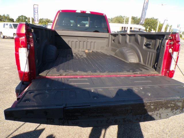 Photo of 2017 Ruby Red Metallic Ford F-350
